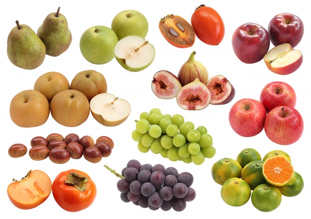 Various fruits are stacked in various quantities